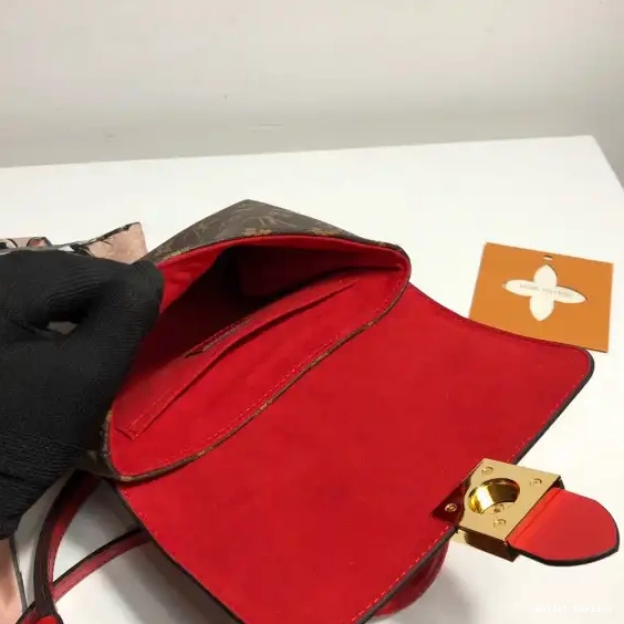 Cheap VUITTON BB LOCKY LOUIS 0529